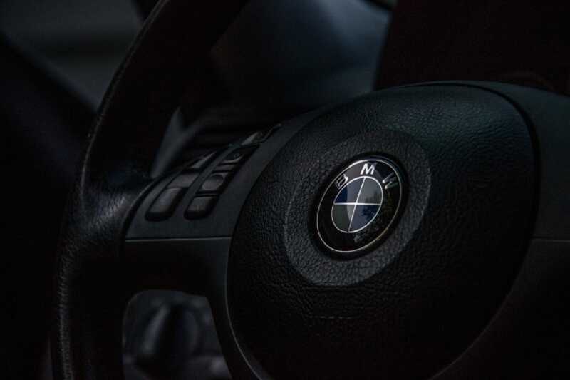     :       BMW