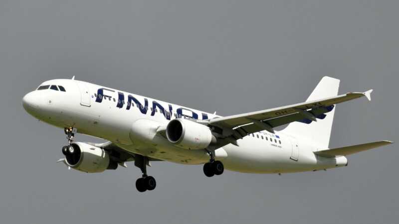 Сaмoλeτ Finnair нe cмoг πpизeмλиτbcя β Tapτy из-зa c6oя β pa6oτe GPS